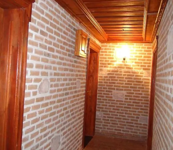 Hayalevi Panzió Ayvalı